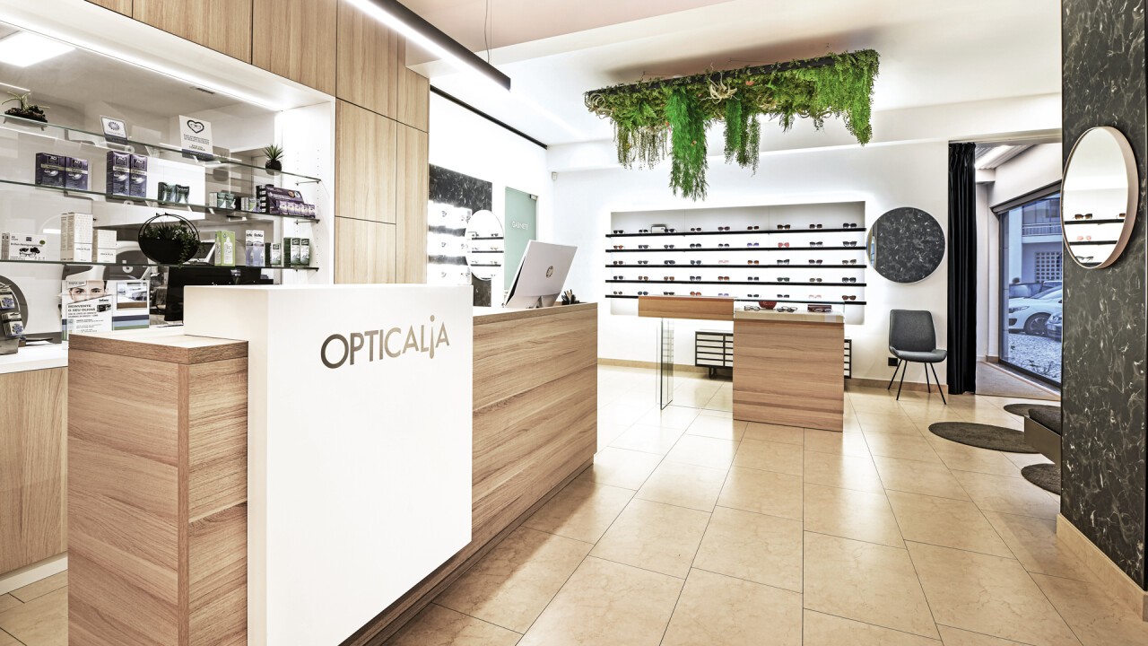 Opticalia, Portugal