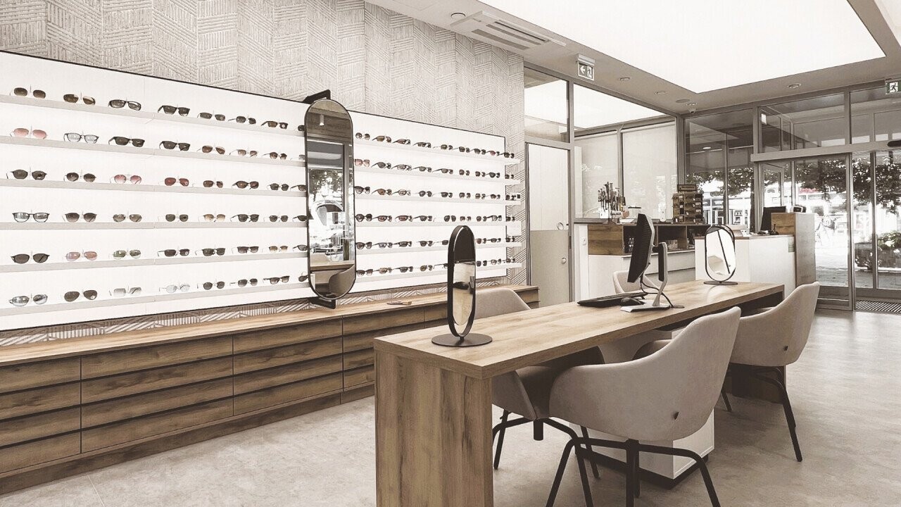 Irman Optika, Slovenia