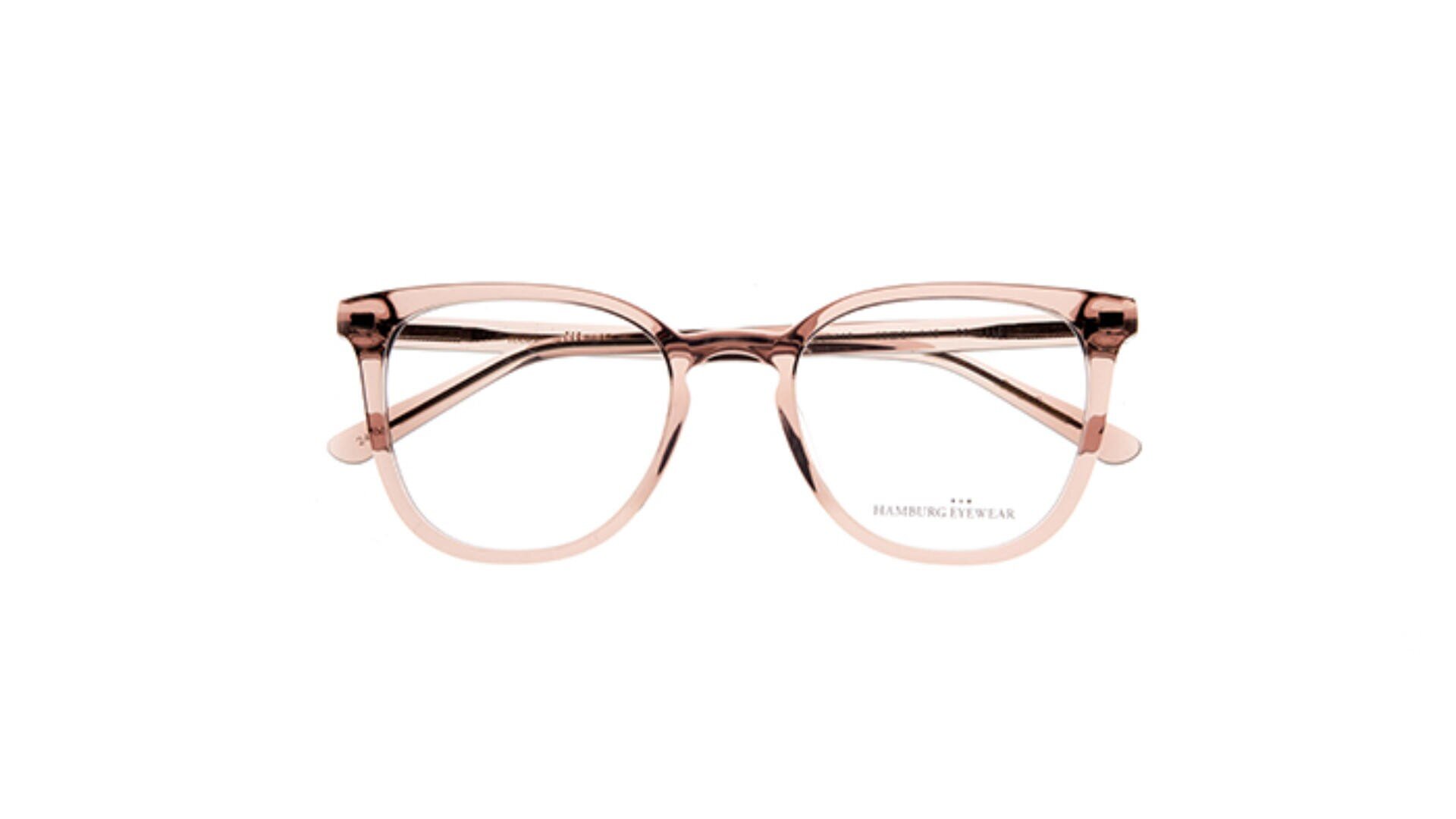 Brille mit quadratischem Rahmen und klaren Gläsern in Roségold auf weißem Hintergrund.