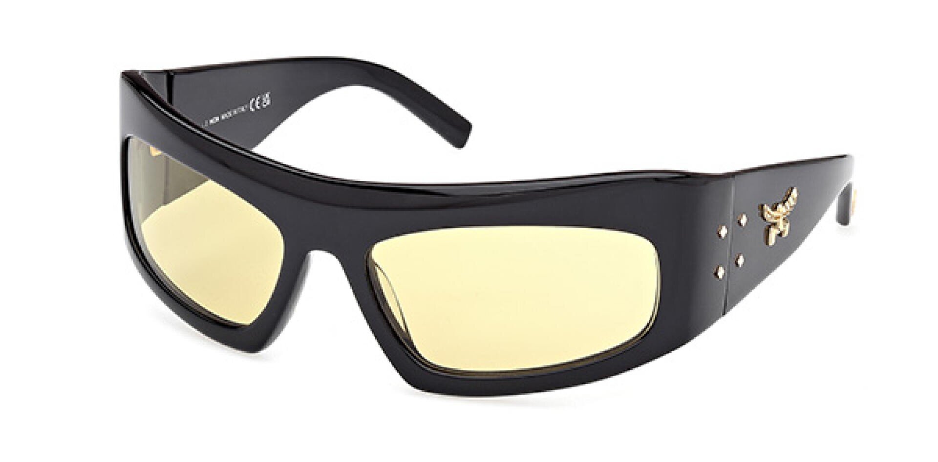 Schwarze rechteckige Sonnenbrille mit dickem Rahmen, gelb getönten Gläsern und dekorativen Metallakzenten an den Bügeln, darunter ein kleiner Adler und drei runde Nieten.
