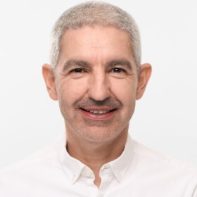 Stefan Muckenhirn